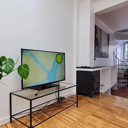 Charming In The Center Ferienhaus