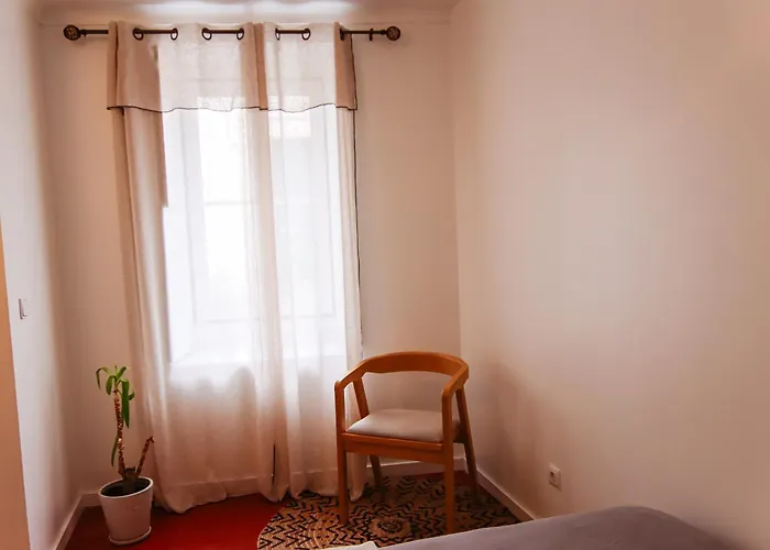 Charming In The Center